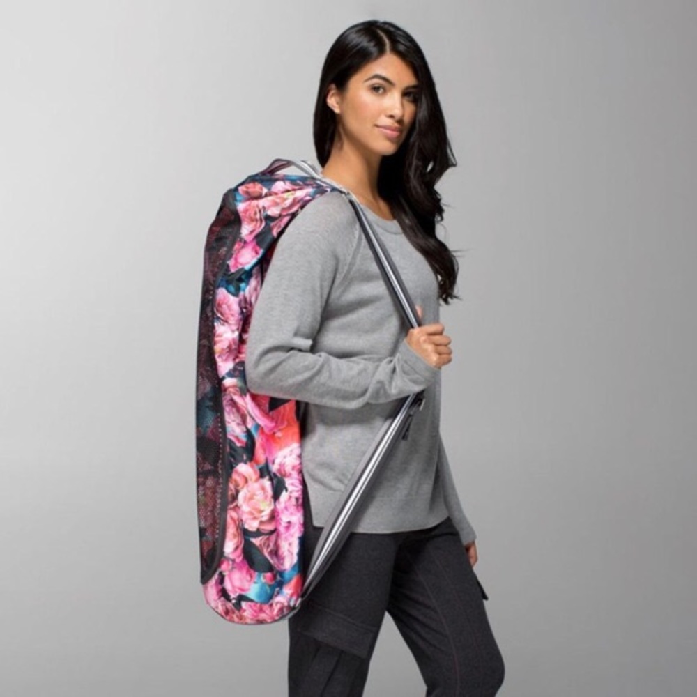 Lululemon Drishti Yoga Tote, Secret Garden, RARE!